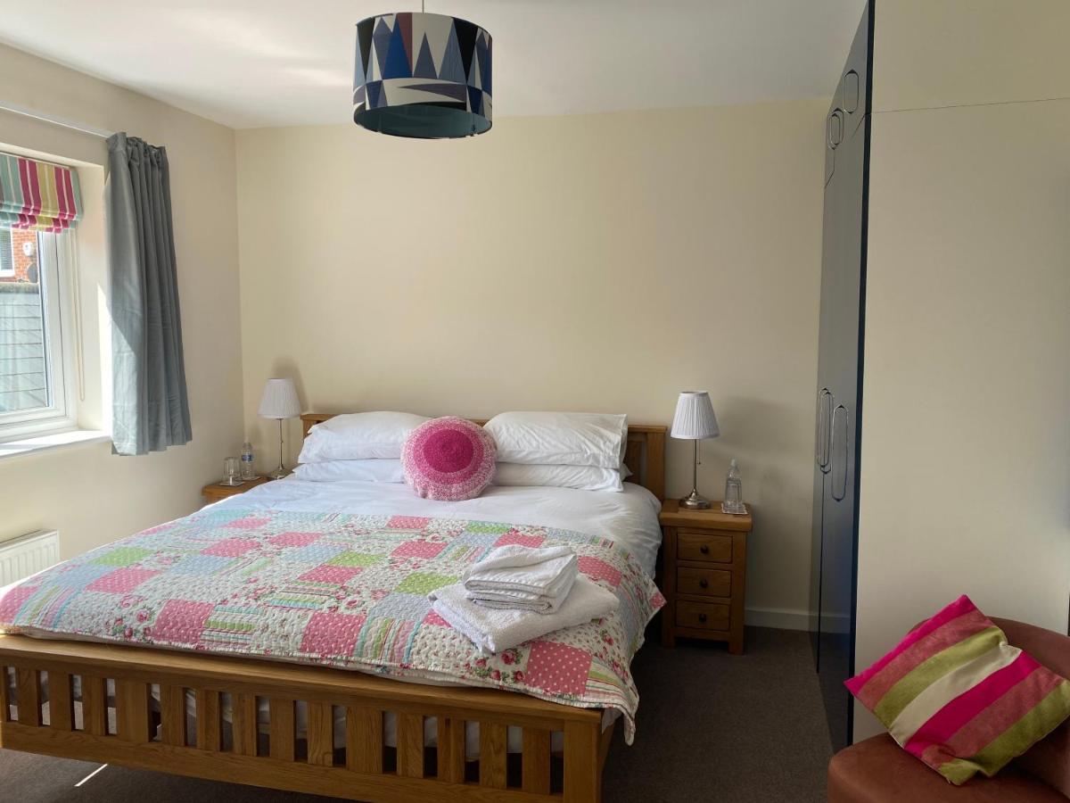Wellington View One En Suite Shower And Super King Bed エクステリア 写真